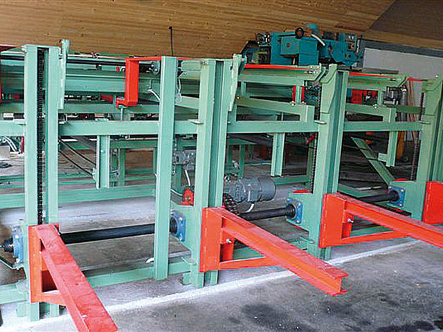 Conveyors for construction-timber