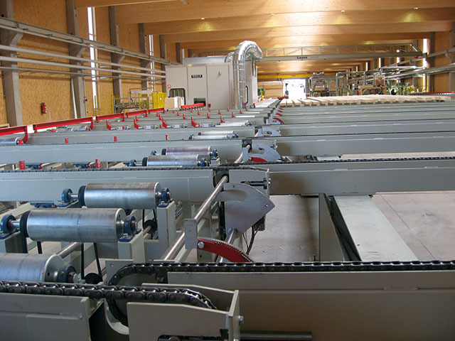 Conveyors for construction-timber
